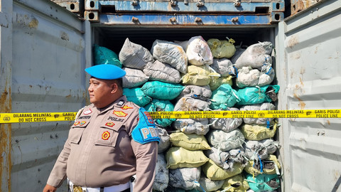 Konpers pengungkapan kasus penambangan batu bara ilegal di Tahura Bukit Soeharto, Kamis (17/7/2025). Foto: Farusma Okta Verdian/kumparan
