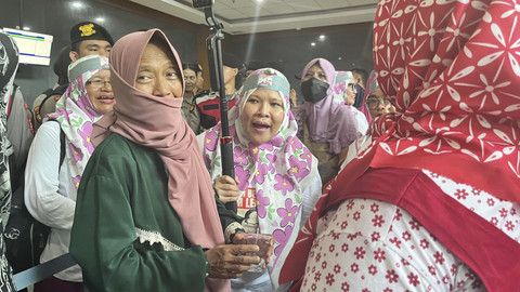 Emak-emak Tom Lembong di Pengadilan Tipikor Jakarta, Jumat (18/7/2025). Foto: Nasywa Athifah/kumparan