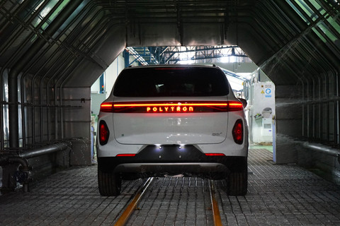 Seremoni perakitan Polytron G3 secara SKD. Foto: Dok. Polytron