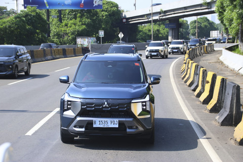 Media first drive Mitsubishi Destinator di Sirkuit Sentul, Sabtu (19/7/2025). Foto: Mitsubishi Motors