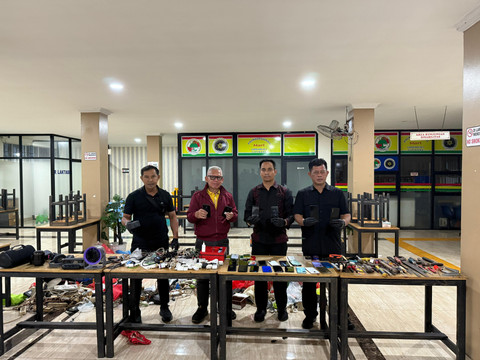 Direktorat Jenderal Pemasyarakatan bekerja sama dengan Kepolisian dan Kanwil Ditjenpas DKI melakukan sidak di Lapas Cipinang, Jakarta, Minggu (20/7/2025). Foto: Dok. Istimewa