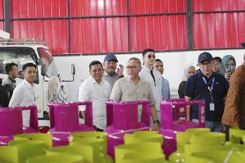 Menteri Koordinator Bidang Pangan Indonesia, Zulkifli Hasan melakukan cek kesiapan Kopdes Merah Putih di Klaten, Minggu (20/7/2025). Foto: Dok. Istimewa