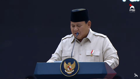 Presiden Prabowo Subianto memberikan sambutan saat menghadiri Kongres PSI 2025 di Solo, Jawa Tengah, Minggu (20/7/2025). Foto: Youtube/Partai Solidaritas Indonesia