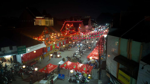 Suasana Jalan Ir. H. Juanda Karawang, Sabtu (19/7/2025). Dok: kumparan