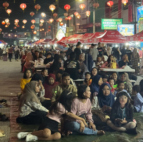 Suasana Jalan Ir. H. Juanda Karawang, Sabtu (19/7/2025). Dok: kumparan