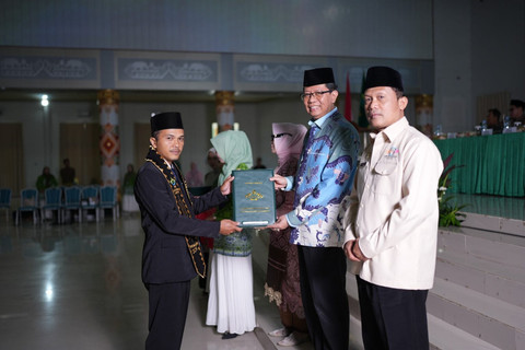 UIN Raden Intan Lampung, mengukuhkan Guru Pendidikan Agama Islam (PAI) sebagai guru profesional dalam Program PPG Tahun 2024 | Foto : Dok. Humas UIN RIL