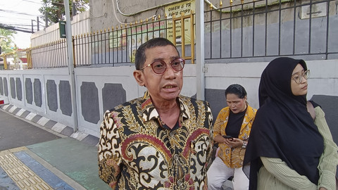 Kuasa hukum Nikita Mirzani, Fahmi Bachmid saat ditemui di Pengadilan Negeri Jakarta Selatan, Senin (21/7/2025). Foto: Aprilandika Pratama/kumparan