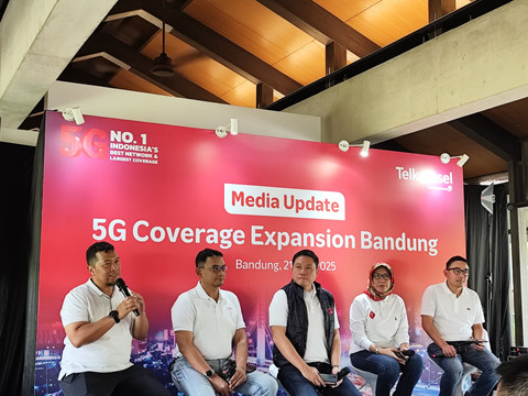 Telkomsel meluncurkan Hyper 5G di Wilayah Bandung dan sekitarnya di Wheels Coffee Roasters Dago, Bandung, pada Senin (21/7). Foto: Alya Zahra/kumparan 