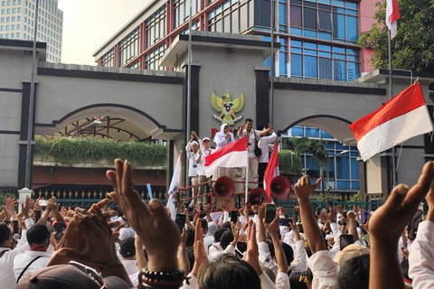 Demo tenaga honorer di Kementerian PAN RB, Jakarta, Senin (21/7/2025). Foto: Rachmadi Rasyad/kumparan
