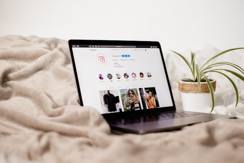 Unsplash/Collabstr