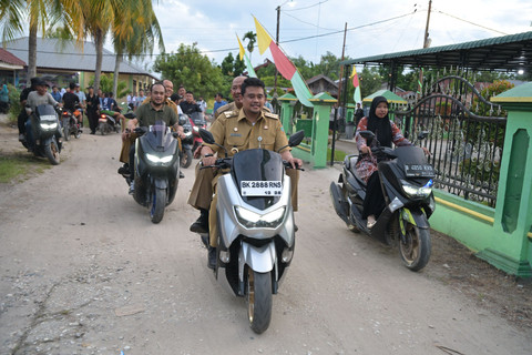 Gubernur Sumatera Utara Bobby Nasution saat kunjungan kerja ke Pulau Kampai pada Senin (21/7/2025). Foto: Dok. Istimewa