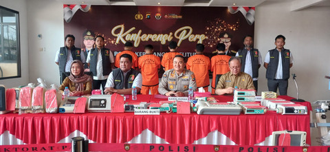 Barang bukti saat konferensi Pers pencurian ventilator RSUP IR Soekarno di Babel, Selasa (22/7/2025). Foto: kumparan