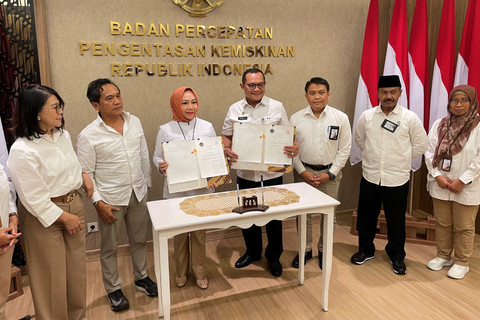 BP Taskin dan Badan Gizi Nasional dalam penandatanganan perjanjian kerja sama lanjutan di Kantor BP Taskin, Jakarta Pusat, Selasa (22/7/2025). Foto: Najma Ramadhanya/kumparan