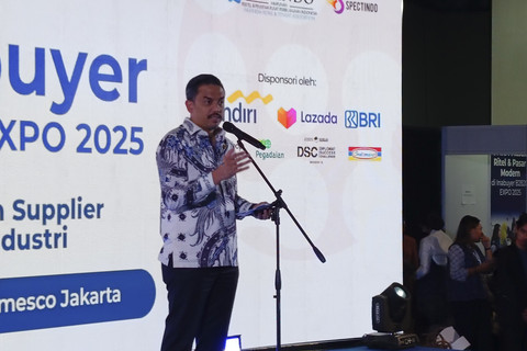 Menteri UMKM Maman Abdurrahman saat Acara Inabuyer 2025, di Gedung Smesco Jakarta, Rabu (23/7/2025). Foto: Muhammad Fhandra Hardiyon/kumparan