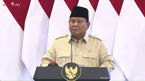 Presiden Prabowo memberikan sambutan pada acara peluncuran Logo dan Tema Hari Ulang Tahun Kemerdekaan RI ke-80, Rabu (23/7/2025). Foto: YouTube/Sekretariat Presiden