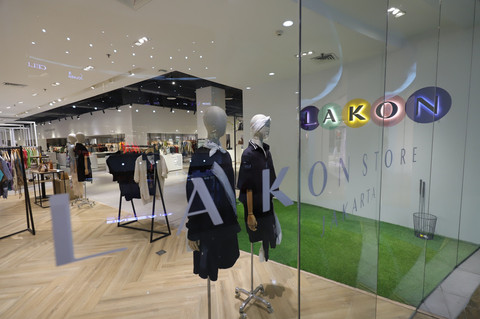 LAKON Indonesia store di Summarecon Mall Kelapa Gading 5. Foto: Jamal Ramadhan/kumparan. Foto: Jamal Ramadhan/kumparan