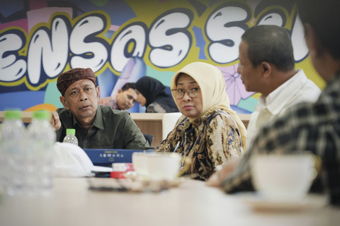 Wakil Menteri Sosial Agus Jabo Priyono audiensi dengan perwakilan Pemerintah Kabupaten Kebumen, Kepahiang, dan Boalemo di Kemensos, Kamis (24/7/2025). Foto: Dok. Kemensos