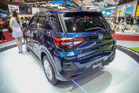 Mobil Rocky hybrid ditampilkan saat Gaikindo Indonesia International Auto Show (GIIAS) 2025 di ICE BSD, Tangerang, Kamis (24/7/2025). Foto: Aditia Noviansyah/kumparan