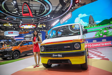 Mobil modifikasi Daihatsu ditampilkan saat Gaikindo Indonesia International Auto Show (GIIAS) 2025 di ICE BSD, Tangerang, Kamis (24/7/2025). Foto: Aditia Noviansyah/kumparan