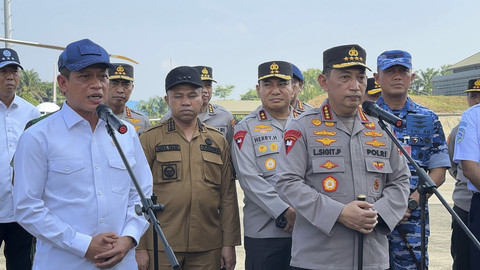 Kapolri Jenderal Polisi Listyo Sigit Prabowo setelah melakukan pantauan udara titik api di Riau, Kamis (24/7/2025). Foto: Dok. Istimewa