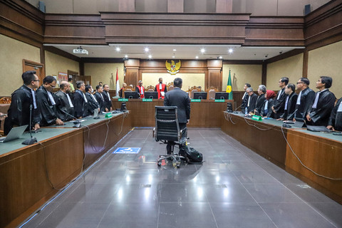 Sekjen PDIP Hasto Kristiyanto menjalani sidang vonis di Ruang Pengadilan Tipikor, Jakarta, Jumat (25/7/2025). Foto: Iqbal Firdaus/kumparan