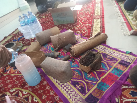 Beberapa benda pusaka peninggalan Putri Pinang Masak/Anyelir. 