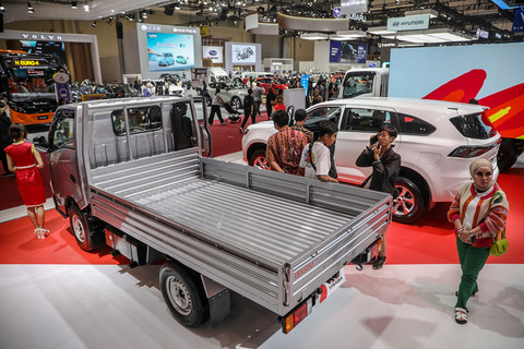 Mobil Traga di booth Isuzu saat gelaran pameran otomotif Gaikindo Indonesia International Auto Show (GIIAS) 2025 di ICE BSD, Tangerang, Kamis (24/7/2025). Foto: Aditia Noviansyah/kumparan