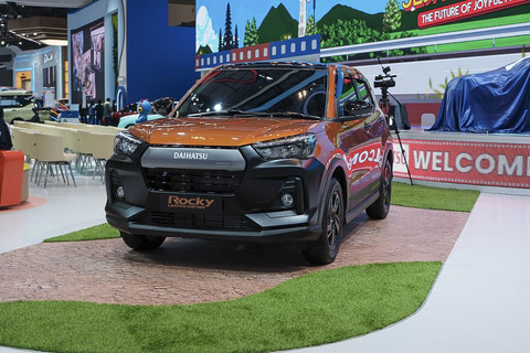 PT Astra Daihatsu Motor (ADM) resmi meluncurkan Daihatsu Rocky Limited Edition dengan jumlah terbatas 10 unit di GIIAS 2025, ICE, BSD City, Jumat (25/7/2025). Foto: Sena Pratama/kumparan
