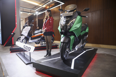 Motor listrik Polytron Fox 500 ditampilkan saat Gaikindo Indonesia International Auto Show (GIIAS) 2025 di ICE BSD, Tangerang, Kamis (24/7/2025). Foto: Aditia Noviansyah/kumparan