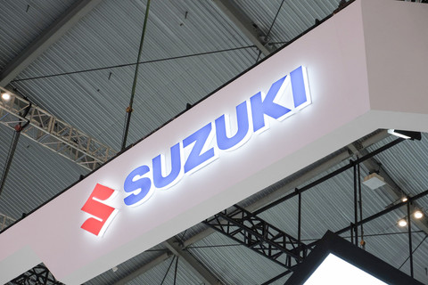 Ilustrasi logo Suzuki. Foto: Sena Pratama/kumparan