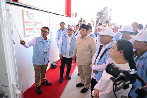 Presiden RI Prabowo Subianto beserta jajaran Menteri saat Peresmian Program Koperasi Desa/Kelurahan Merah Putih (KDMP) di Desa Bentangan, Klaten, Jawa Tengah, pada Senin (21/7). Foto: dok. Rusman Jony/Biropers Istana.