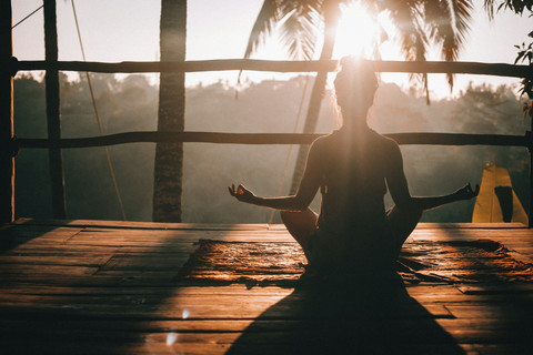Ilustrasi Apakah Self Awareness Seseorang Berhubungan dengan Keberhasilannya dalam Mencapai Tujuan, Sumber Unsplash Jared Rice