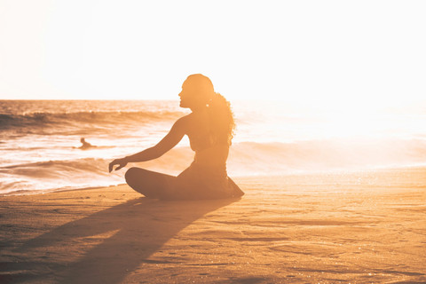 Ilustrasi Apakah Self Awareness Seseorang Berhubungan dengan Keberhasilannya dalam Mencapai Tujuan, Sumber Unsplash Ash Edmonds