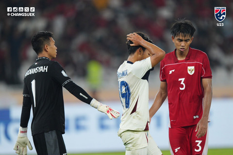 Muhammad Ardiansyah & Kakang Rudianto saat Timnas U-23 Indonesia vs Thailand dalam partai semifinal ASEAN U-23 Mandiri Cup 2025 di Stadion Utama Gelora Bung Karno (SUGBK), Senayan, Jakarta, Jumat (25/7/2025). Foto: Facebook Changsuek