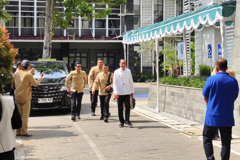 Presiden ketujuh RI Joko Widodo menghadiri reuni Fakultas Kehutanan UGM angkatan 80 di Fakultas Kehutanan UGM, Sabtu (26/7/2025). Foto: Arfiansyah Panji Purnandaru/kumparan