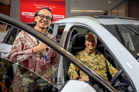 Polytron sambut Menteri Perindustrian RI, Agus Gumiwang Kartasasmita di GIIAS 2025. Foto: Polytron