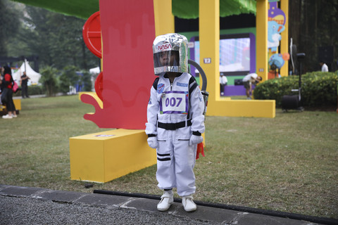 Sejumlah anak mengikuti Pawai Cilik dalam acara kumparanMOM Festival Hari Anak 2025 di Ex Taman Anggrek, GBK, Jakarta, Minggu (27/7/2025). Foto: Aditia Noviansyah/kumparan