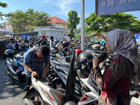 Eka Febriani / Lampung Geh