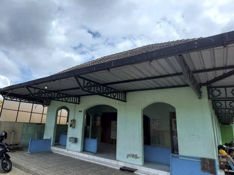 Masjid At-Taubah di Tlogodadi, Kapanewon Mlati, Kabupaten Sleman kembali viral lantaran masih berdiri di ten...                    </div>

                    <div class=