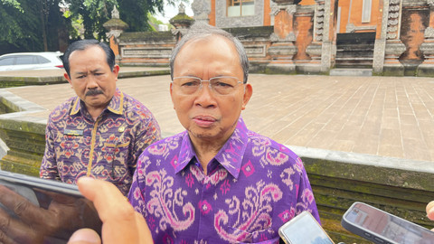 Ketua DPD PDIP Wayan Koster di Kantor Gubernur Bali, Selasa (29/7/2025). Foto: Denita BR Matondang/kumparan