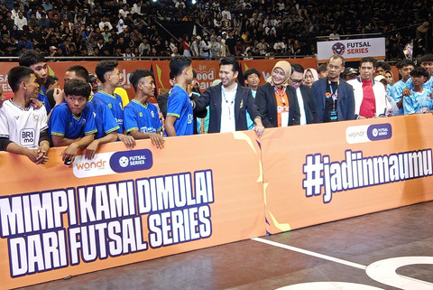 24 SMA/SMK di Surabaya Berlaga di Futsal Series, Emil: Salurkan Energi Positif