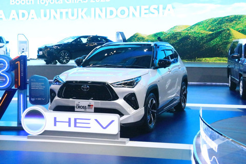 Lini produk Toyota Gazoo Racing di GIIAS 2025. Foto: Syahrul Ghiffari/kumparan