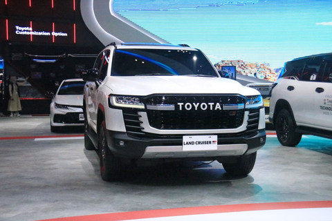 Lini produk Toyota Gazoo Racing di GIIAS 2025. Foto: Syahrul Ghiffari/kumparan