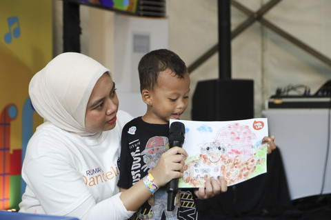 Keseruan Imaji Ceria Kreasi Finger Painting bersama MilkLife. Foto: kumparan
