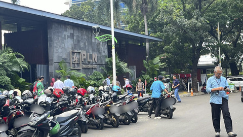 Situasi salah satu titik parkir yang ada dalam aplikasi Jakparkir, di ruas Jalan Sunan Ngampel, Kebayoran Baru, Jakarta Selatan, Kamis (31/7/2025). Foto: Nasywa Athifah/kumparan