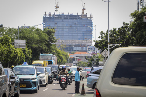 Suasana area parkir di kawasan Juanda, Jakarta, Kamis (32/7/2025). Foto: Iqbal Firdaus/kumparan