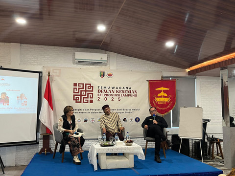 Eka Febriani / Lampung Geh