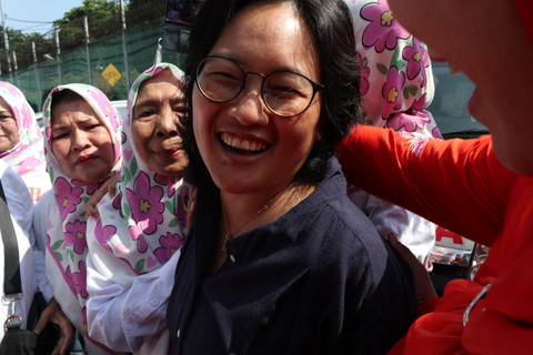 Istri Tom Lembong, Franciska Wiharjda, tiba di Rutan Klas I Cipinang, Jakarta Timur, Jumat (1/8). Foto: Jonathan Devin/kumparan