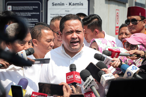 Penasihat Hukum Tom Lembong, Ari Yusuf Amir jelang bebasnya Tom Lembong usai mendapatkan abolisi dari Presiden Prabowo di Rutan Cipinang, Jakarta, Jumat (1/8/2025). Foto: Iqbal Firdaus/kumparan
