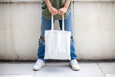 Apa Itu Performative Male? Foto Hanya Ilustrasi. Sumber Foto: Unsplash.com/Mediamodifier